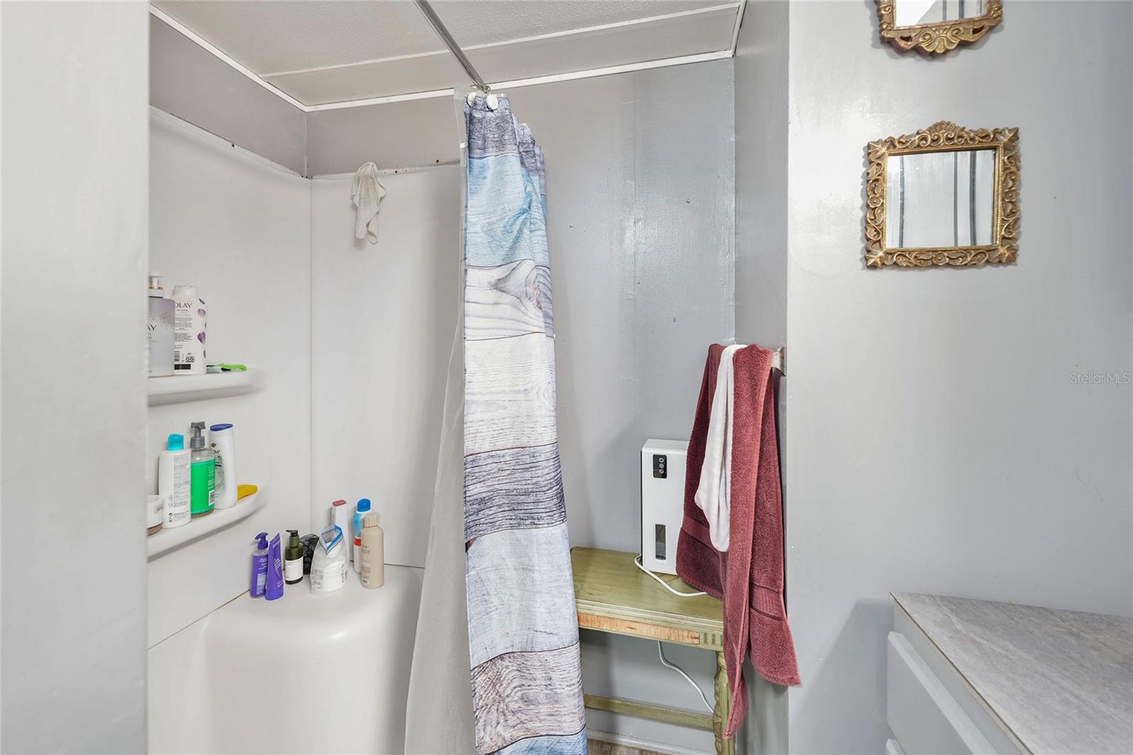 WINDING WATERS - Residential