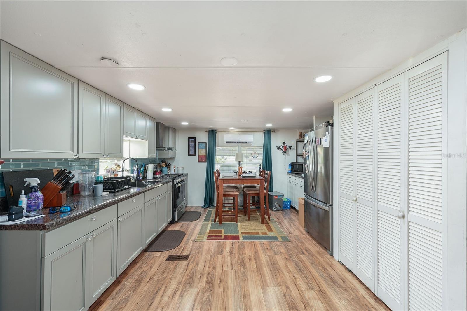 WINDING WATERS - Residential