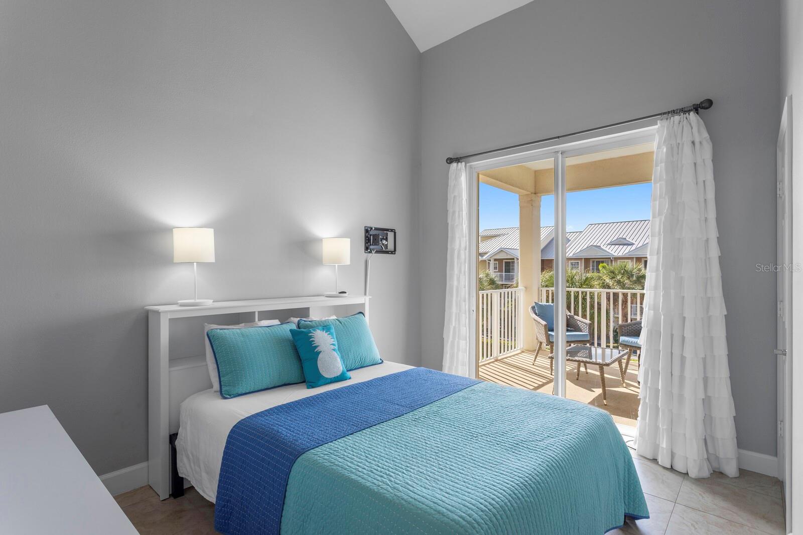 BAHIA BEACH TWNHMS PH 1A - Residential