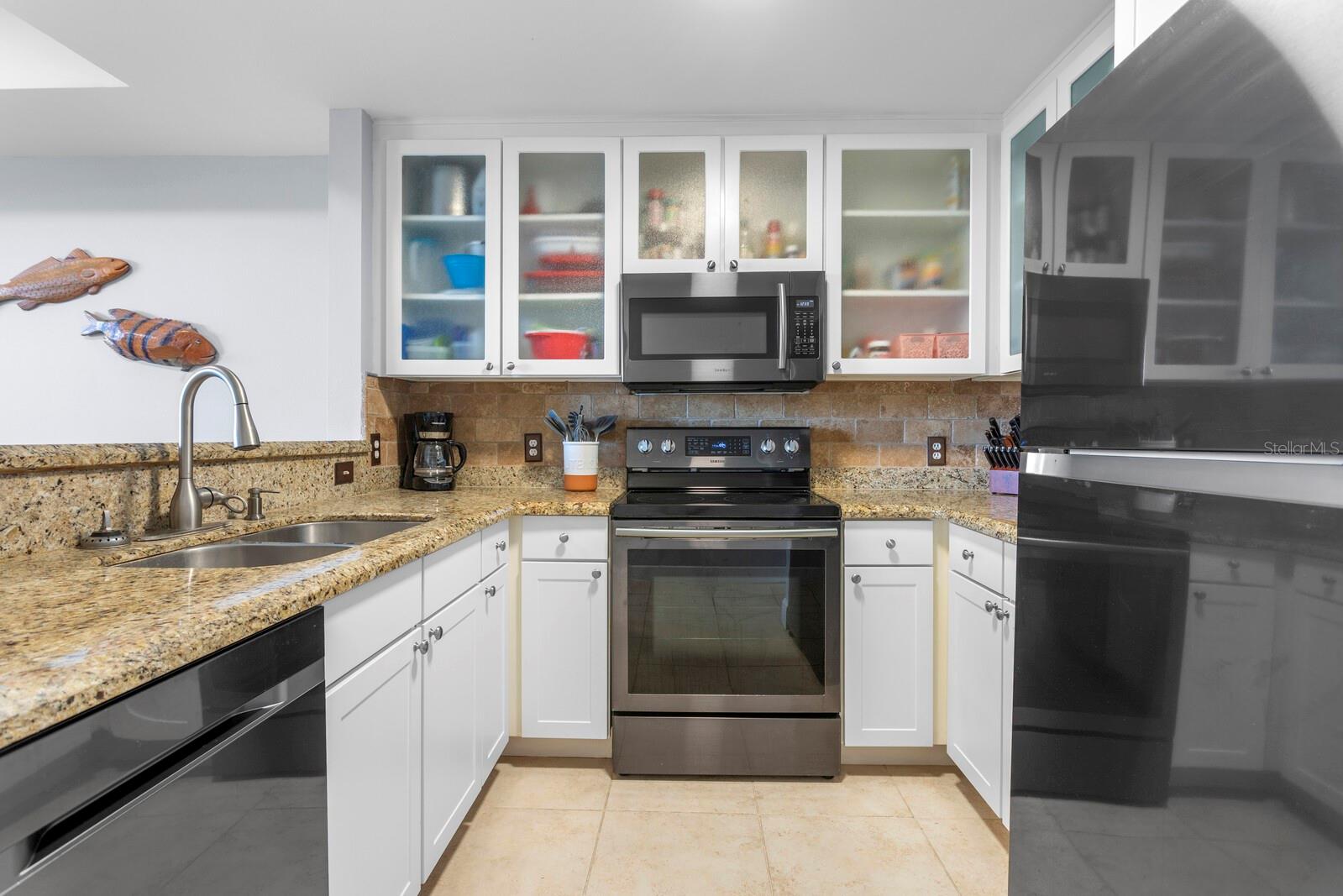 BAHIA BEACH TWNHMS PH 1A - Residential