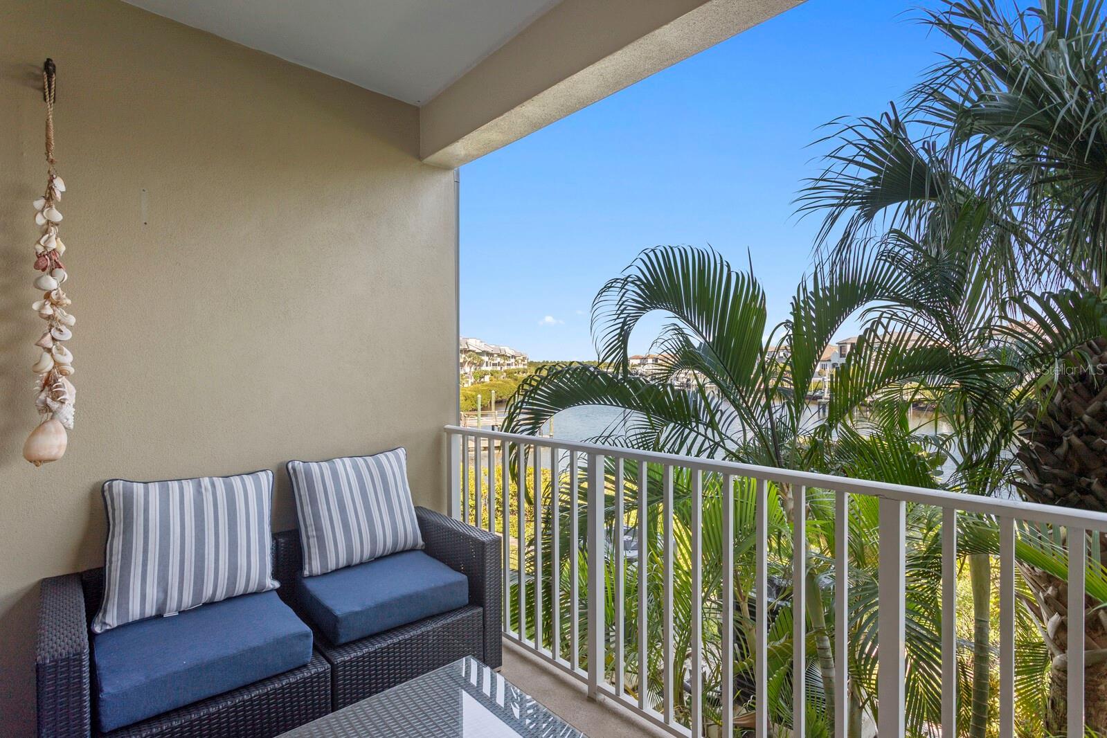 BAHIA BEACH TWNHMS PH 1A - Residential