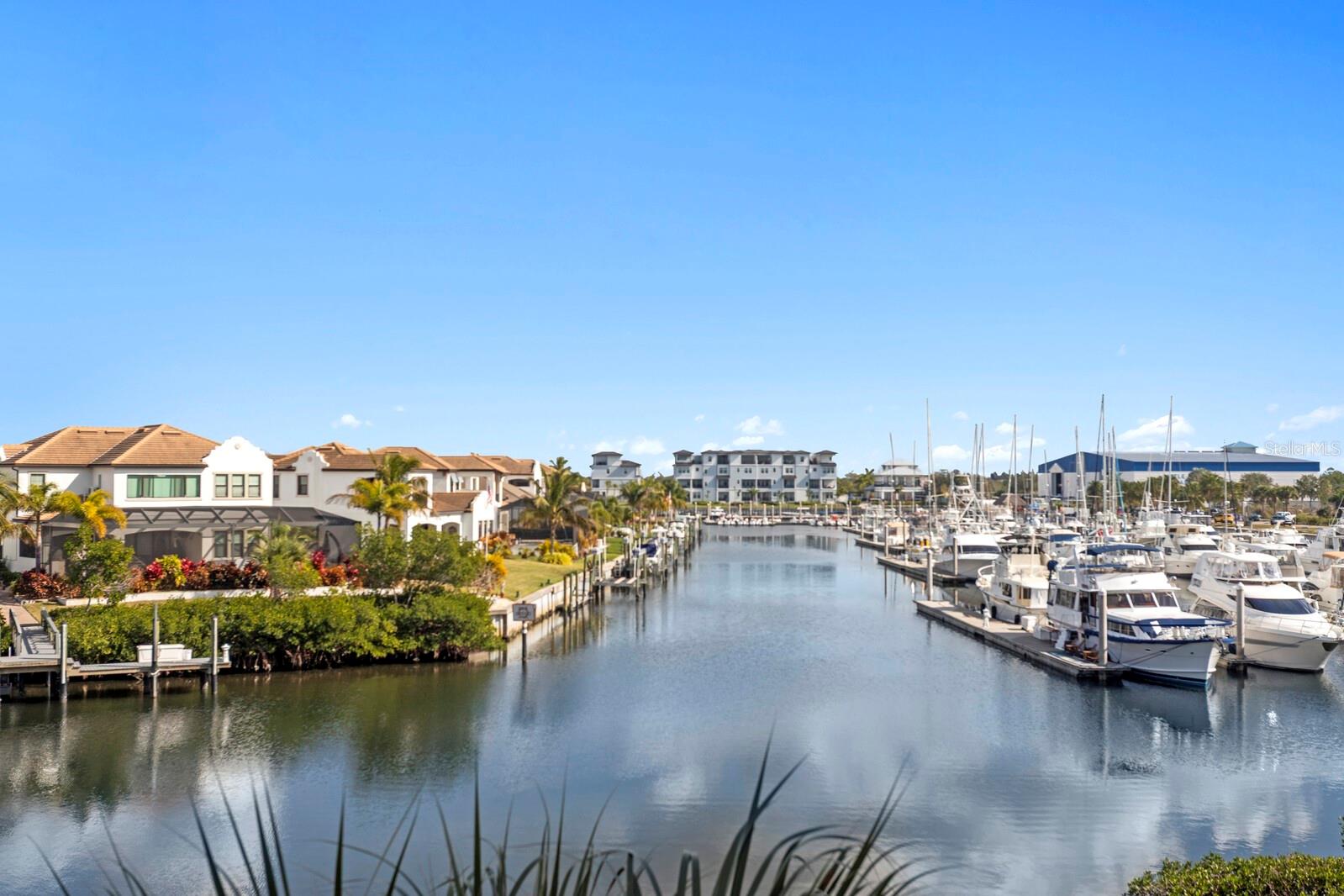 BAHIA BEACH TWNHMS PH 1A - Residential