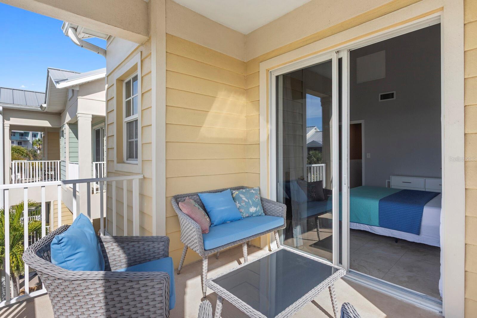 BAHIA BEACH TWNHMS PH 1A - Residential