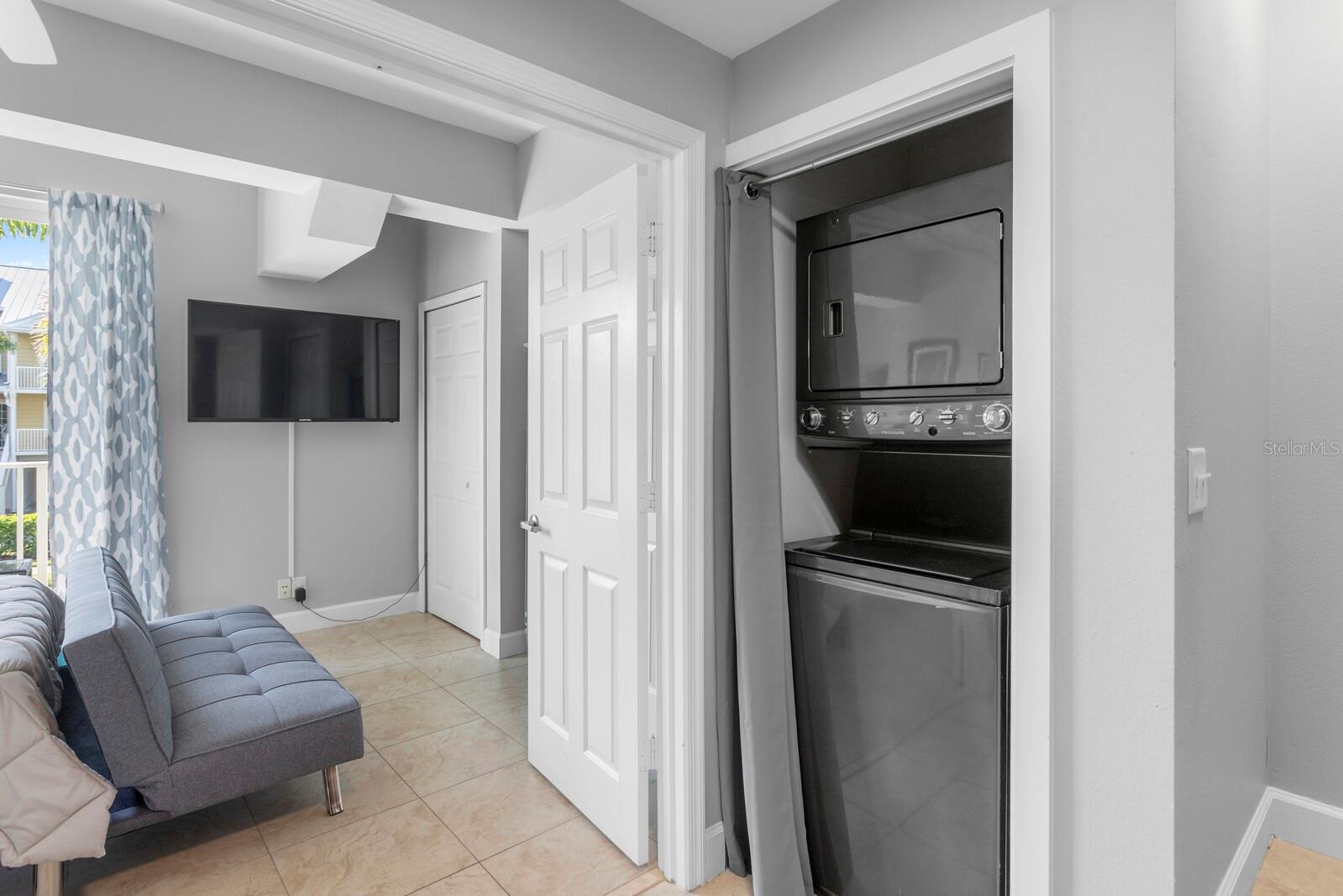 BAHIA BEACH TWNHMS PH 1A - Residential