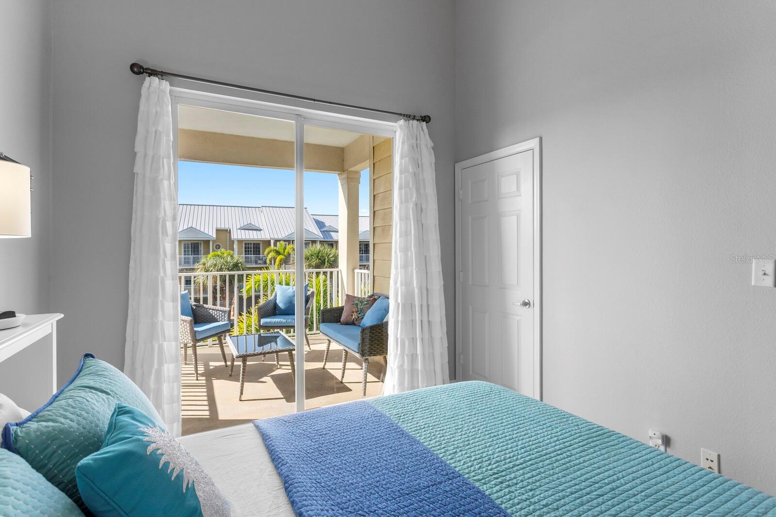 BAHIA BEACH TWNHMS PH 1A - Residential