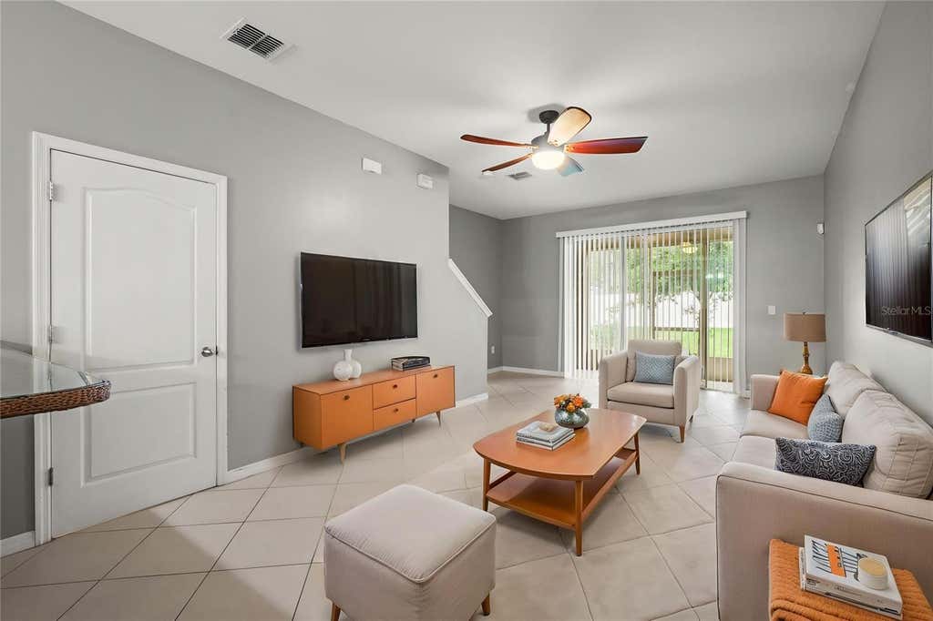 Photo of 2115 Broadway View Avenue, Brandon, FL 33510 (MLS # TB8515043)
