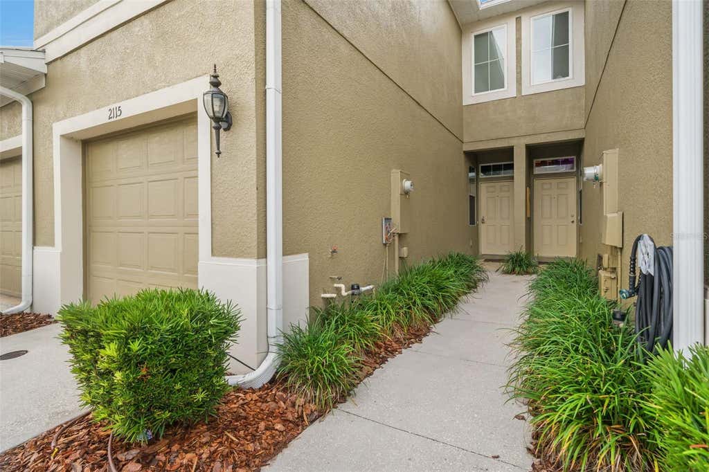 Photo of 2115 Broadway View Avenue, Brandon, FL 33510 (MLS # TB8515043)
