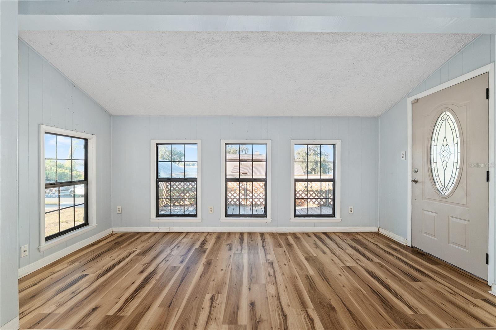 MAGNOLIA SHORES - Residential