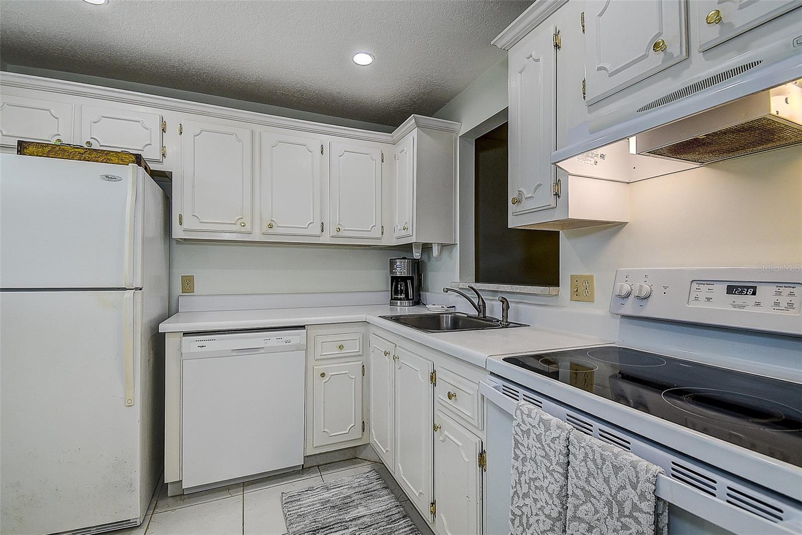 11485 OAKHURST ROAD 310