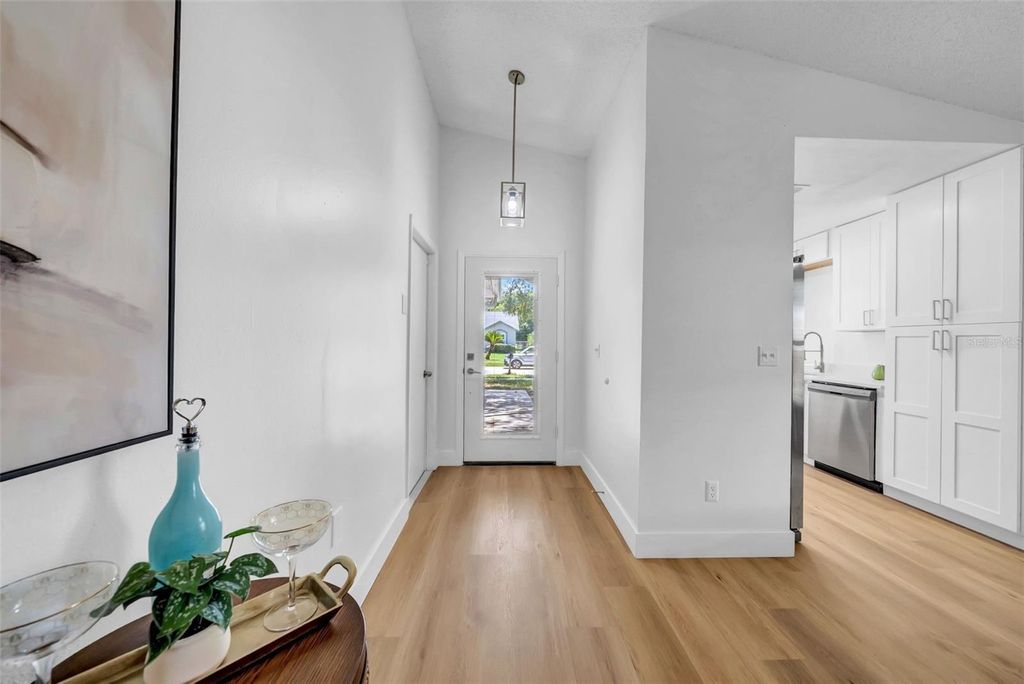 Photo of 516 Center Point Road, Valrico, FL 33594 (MLS # O6330102)