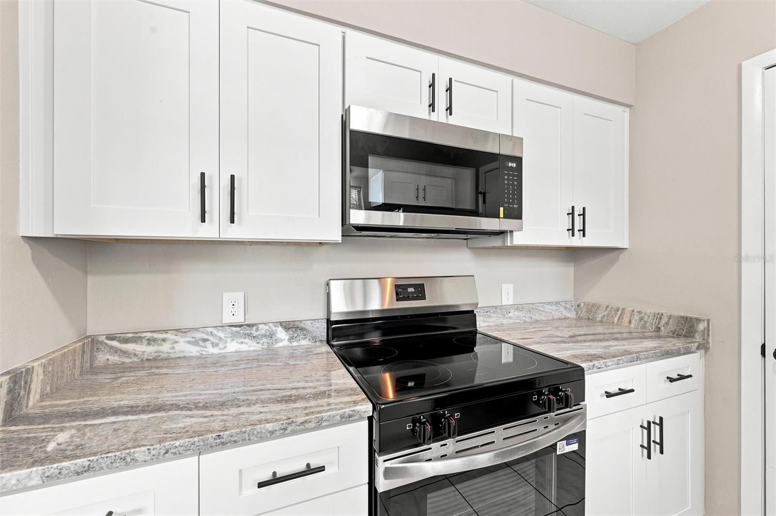 4215 E BAY DRIVE 405