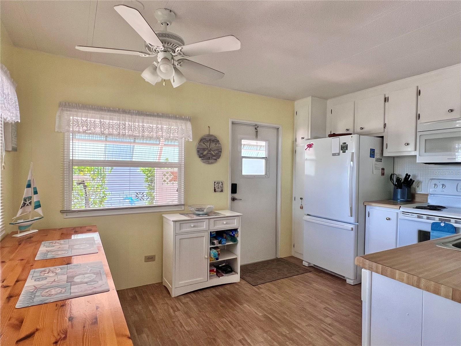 FAIRWAY VILLAGE MOBILE HOME PARK UNREC - Residential