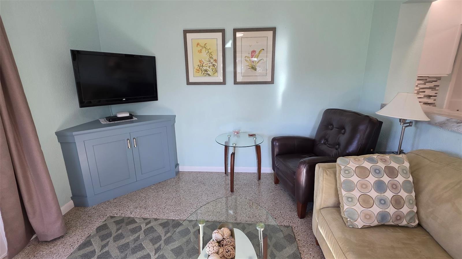 CITRUS MANOR - Residential