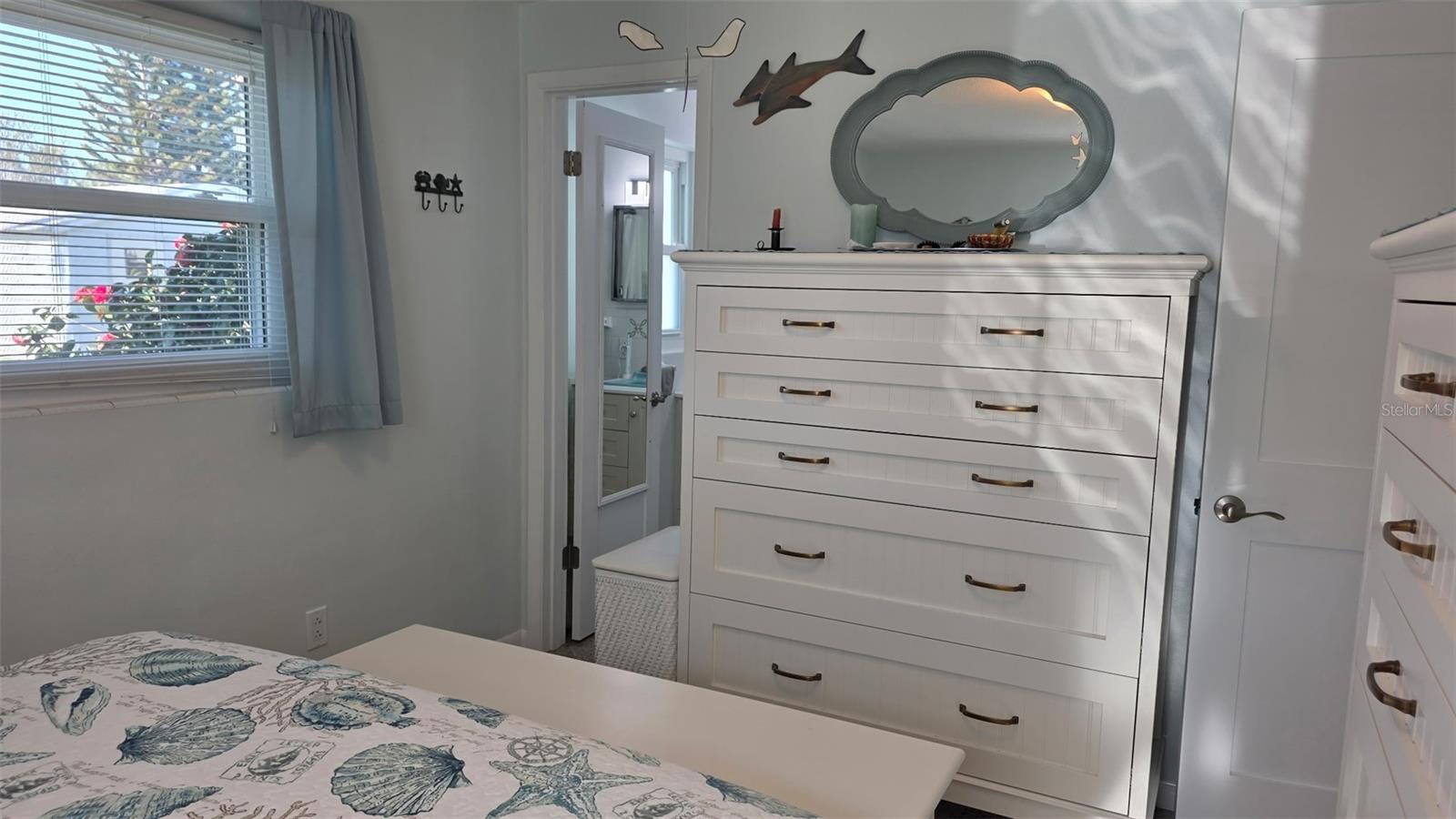 CITRUS MANOR - Residential