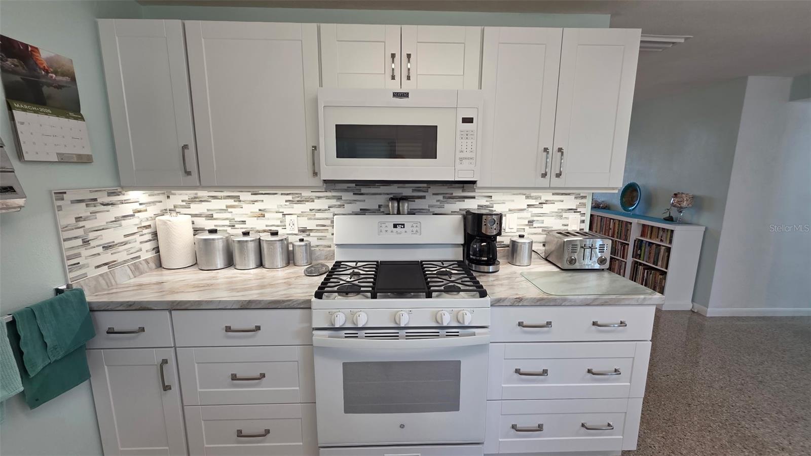 CITRUS MANOR - Residential