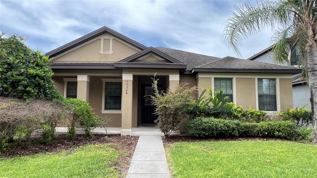 Photo of 13324 Longacre Drive, Windermere, FL 34786 (MLS # S5151263)