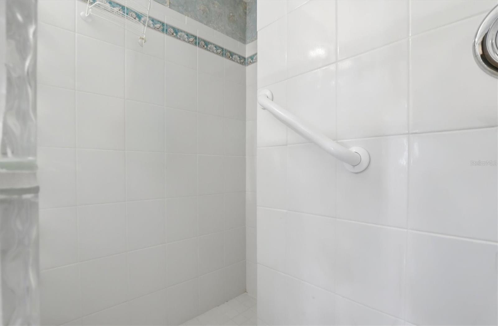 WINDRUSH BAY CONDO - Residential