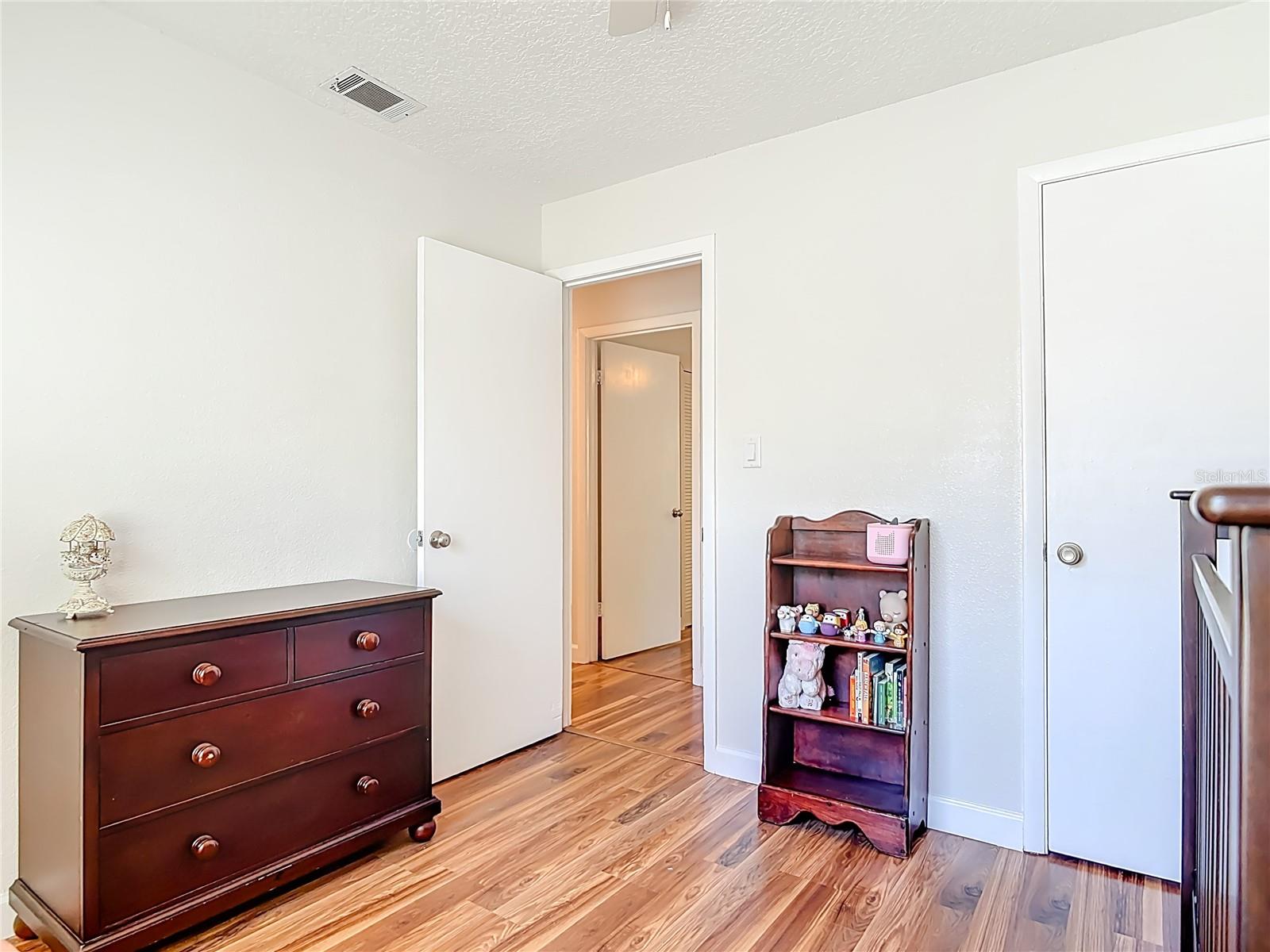 JENNINGS LAKE HELEN - Residential