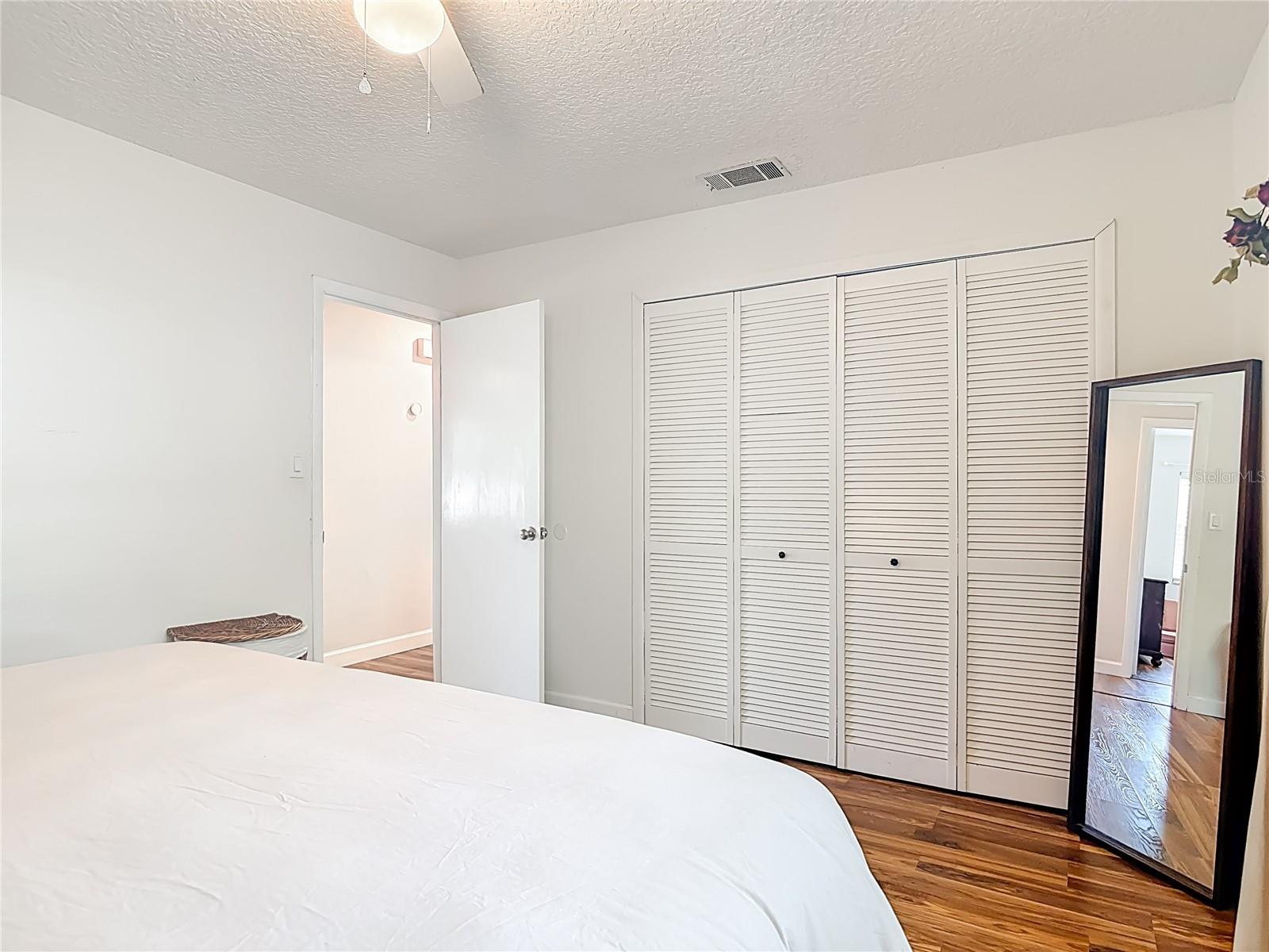 JENNINGS LAKE HELEN - Residential