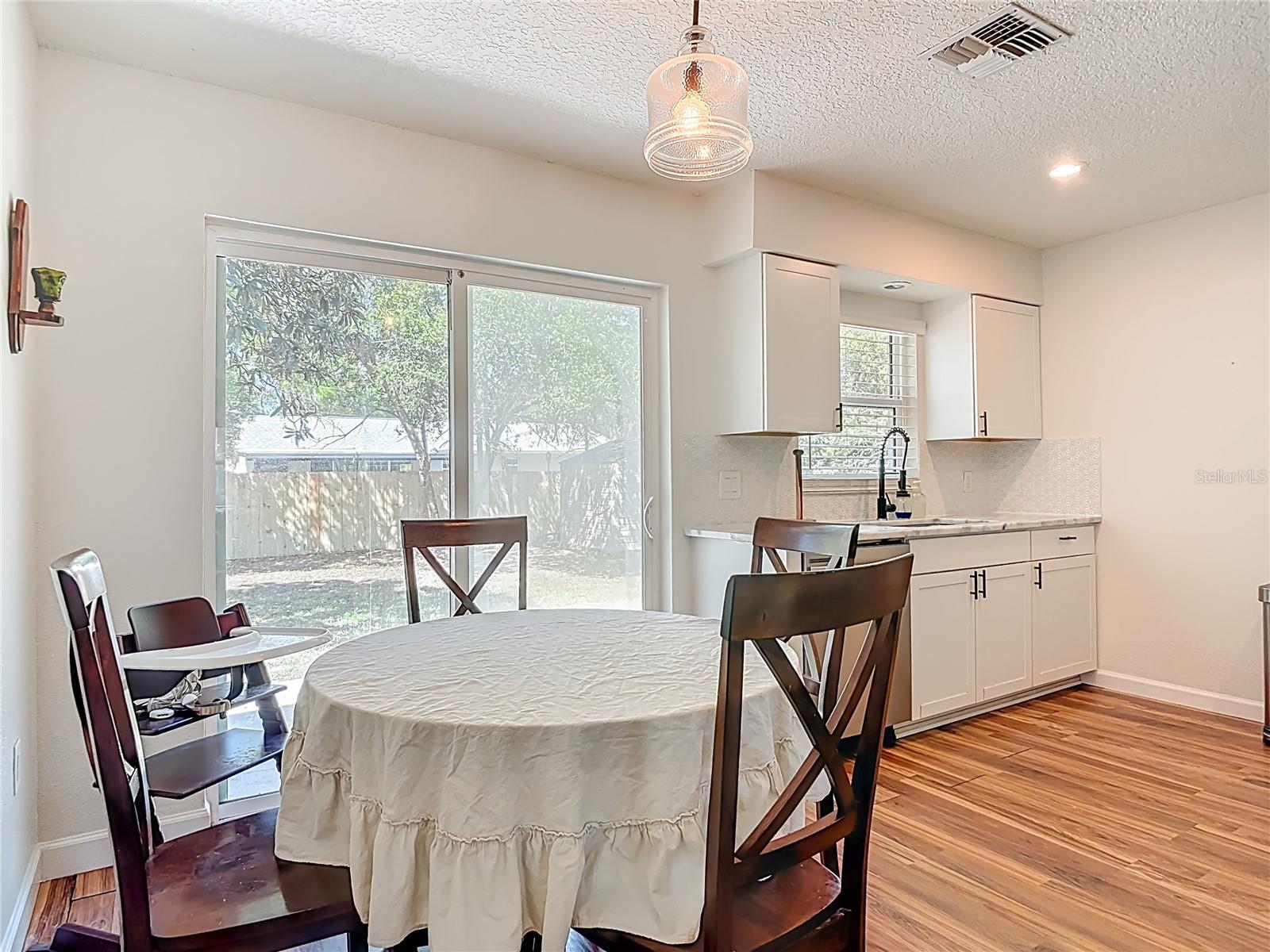 JENNINGS LAKE HELEN - Residential