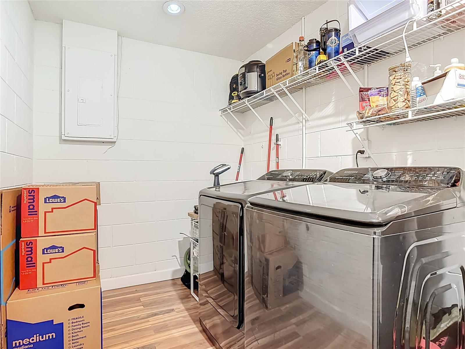 JENNINGS LAKE HELEN - Residential