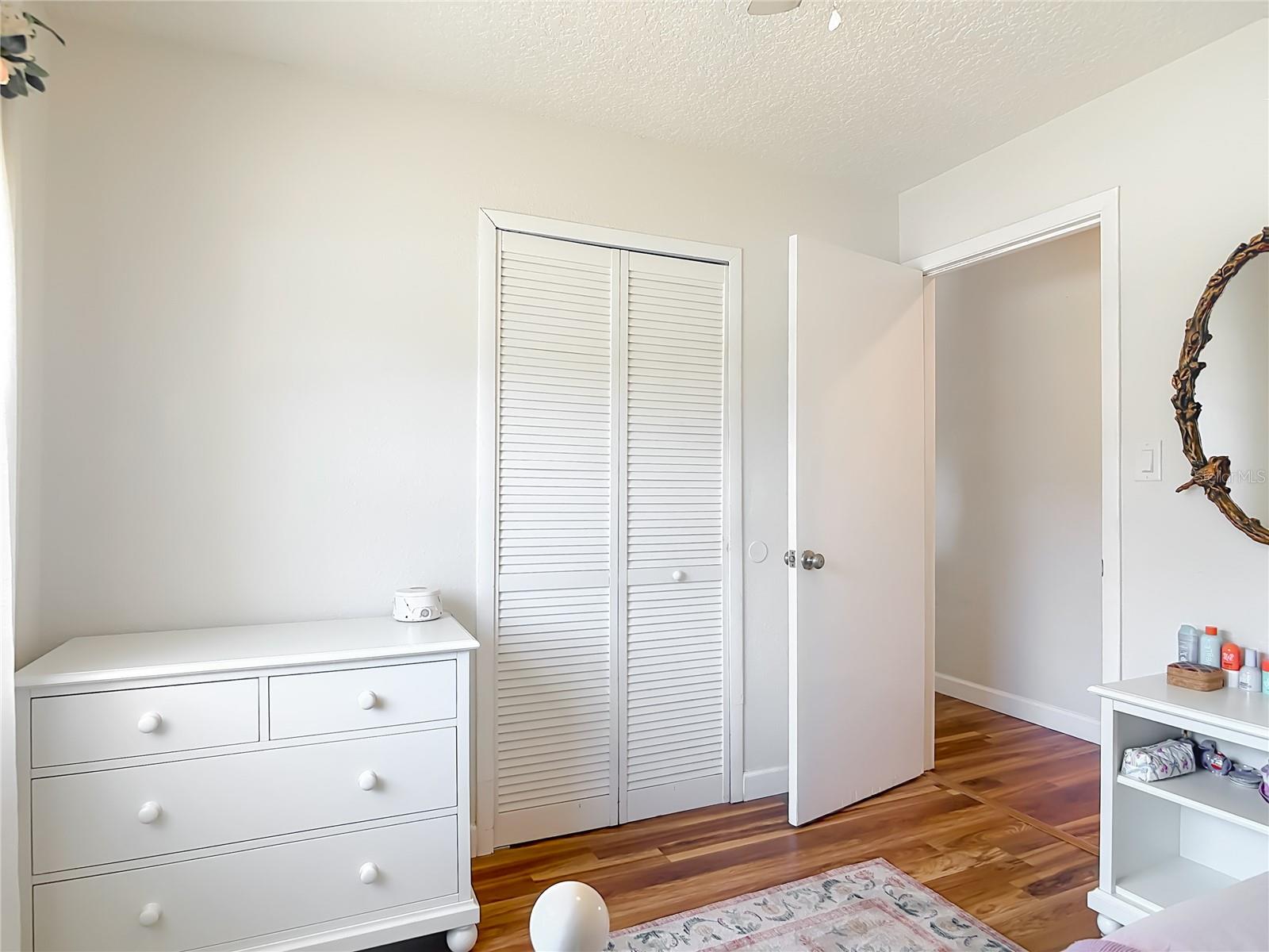 JENNINGS LAKE HELEN - Residential