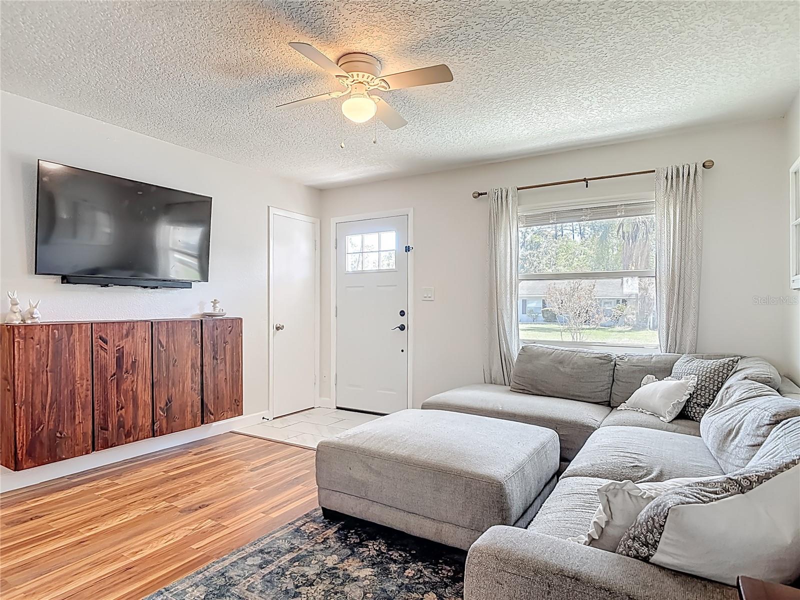 JENNINGS LAKE HELEN - Residential