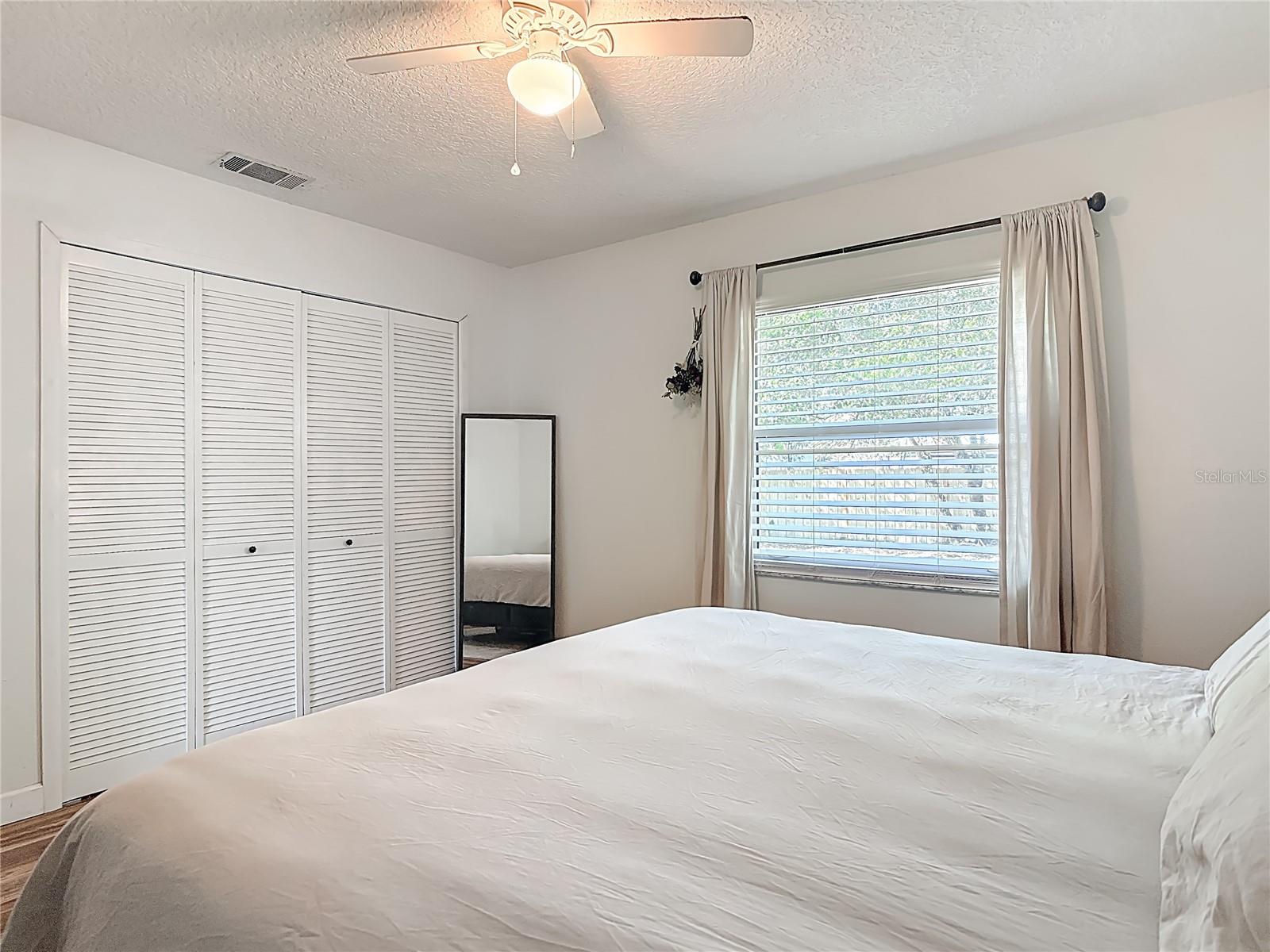 JENNINGS LAKE HELEN - Residential