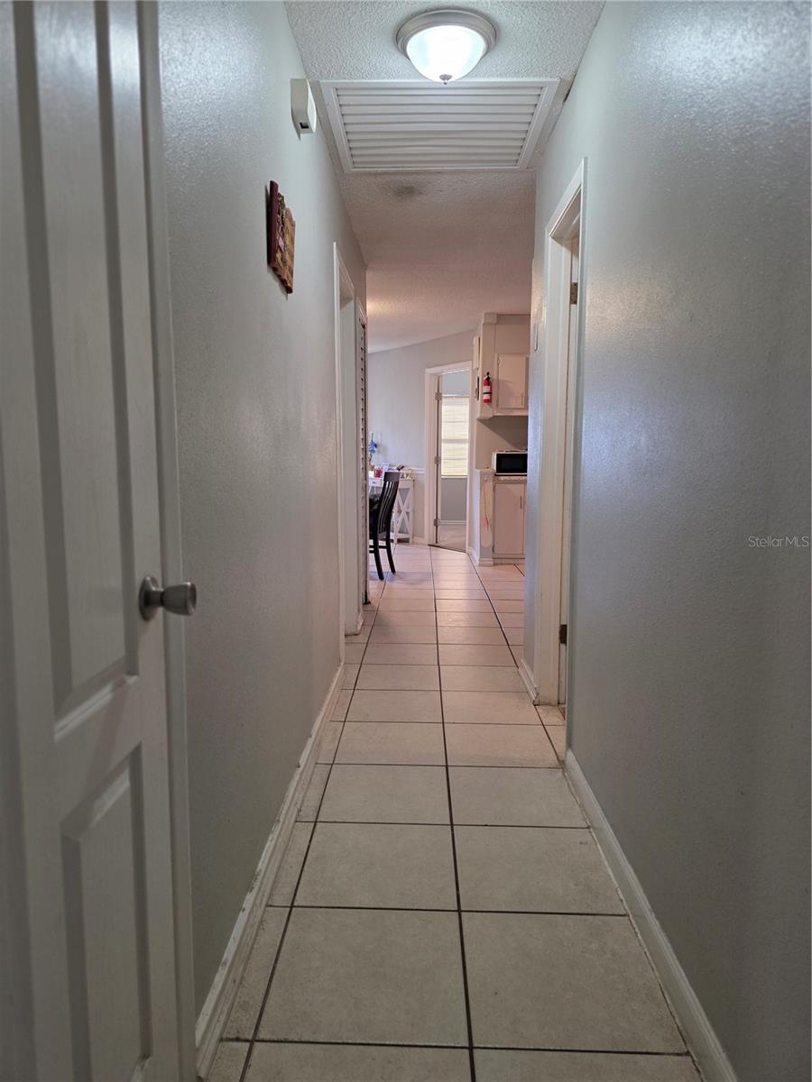 HOLLYWOOD HEIGHTS - Residential