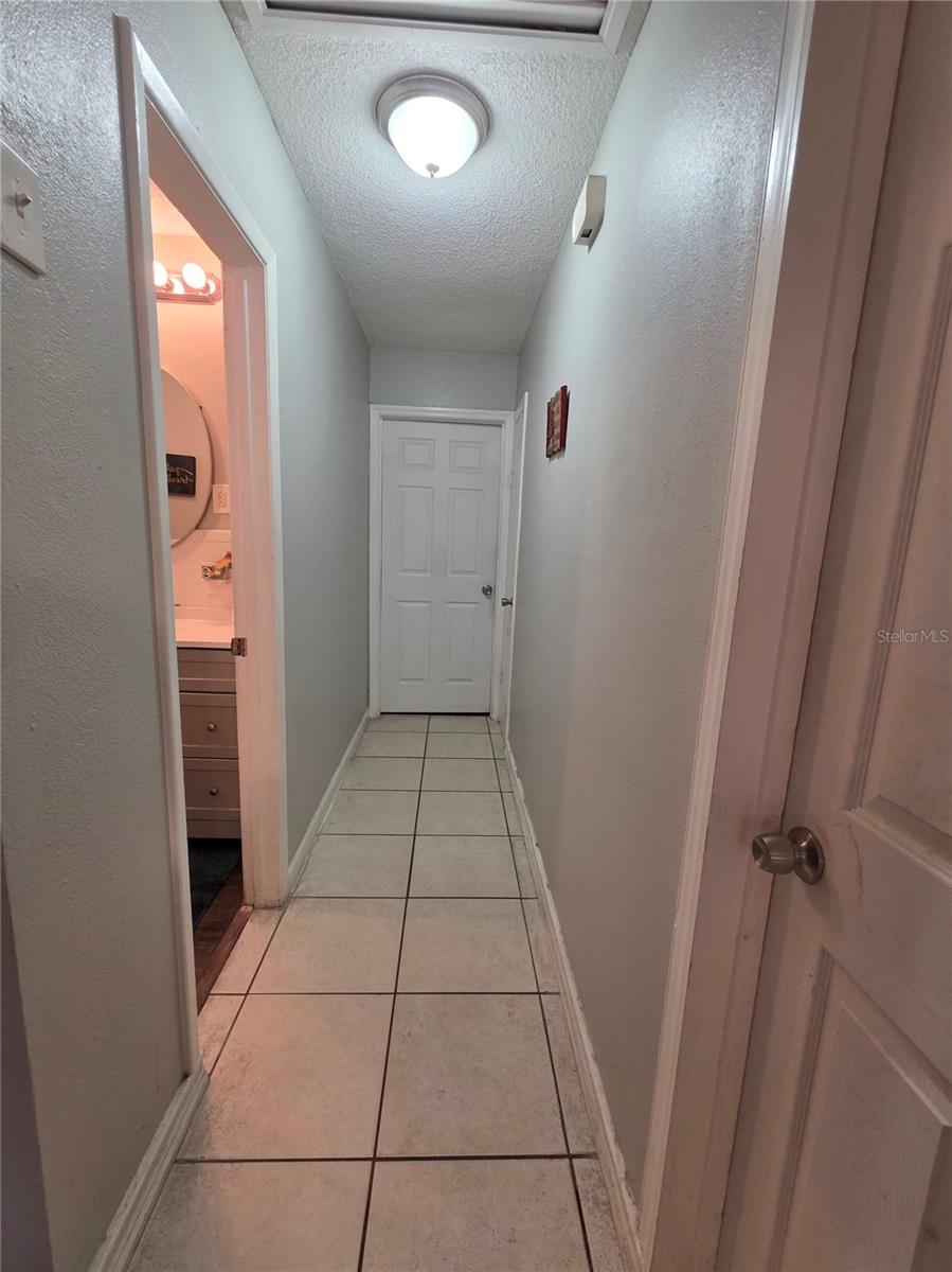 HOLLYWOOD HEIGHTS - Residential