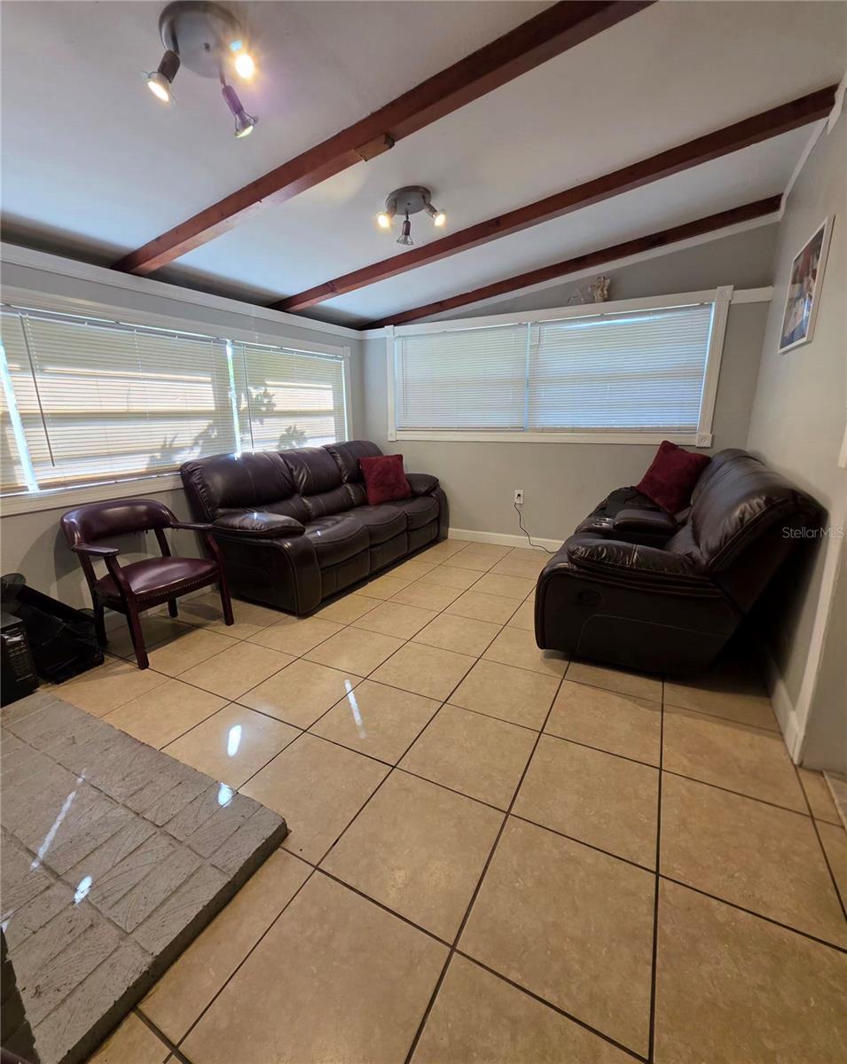 804 S LONE OAK DRIVE