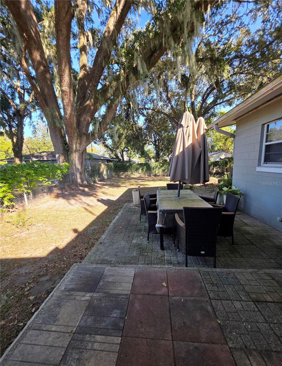 HOLLYWOOD HEIGHTS - Residential