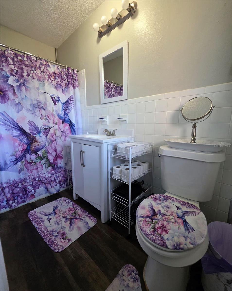 HOLLYWOOD HEIGHTS - Residential