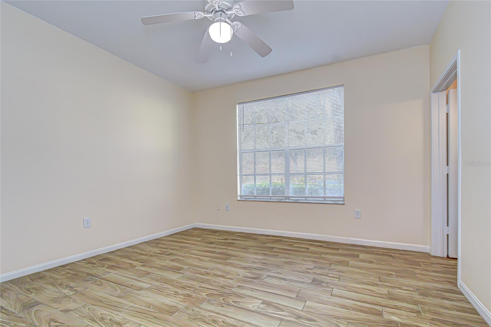 OXFORD PLACE AT TAMPA PALMS A - Residential