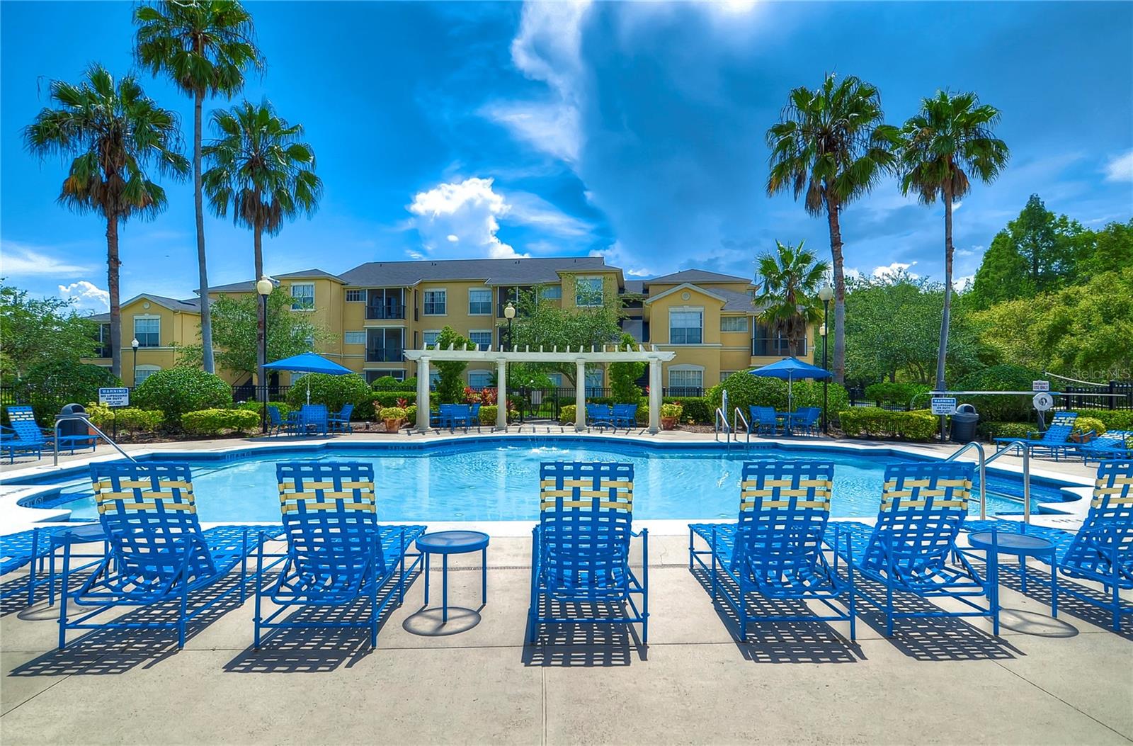 OXFORD PLACE AT TAMPA PALMS A - Residential