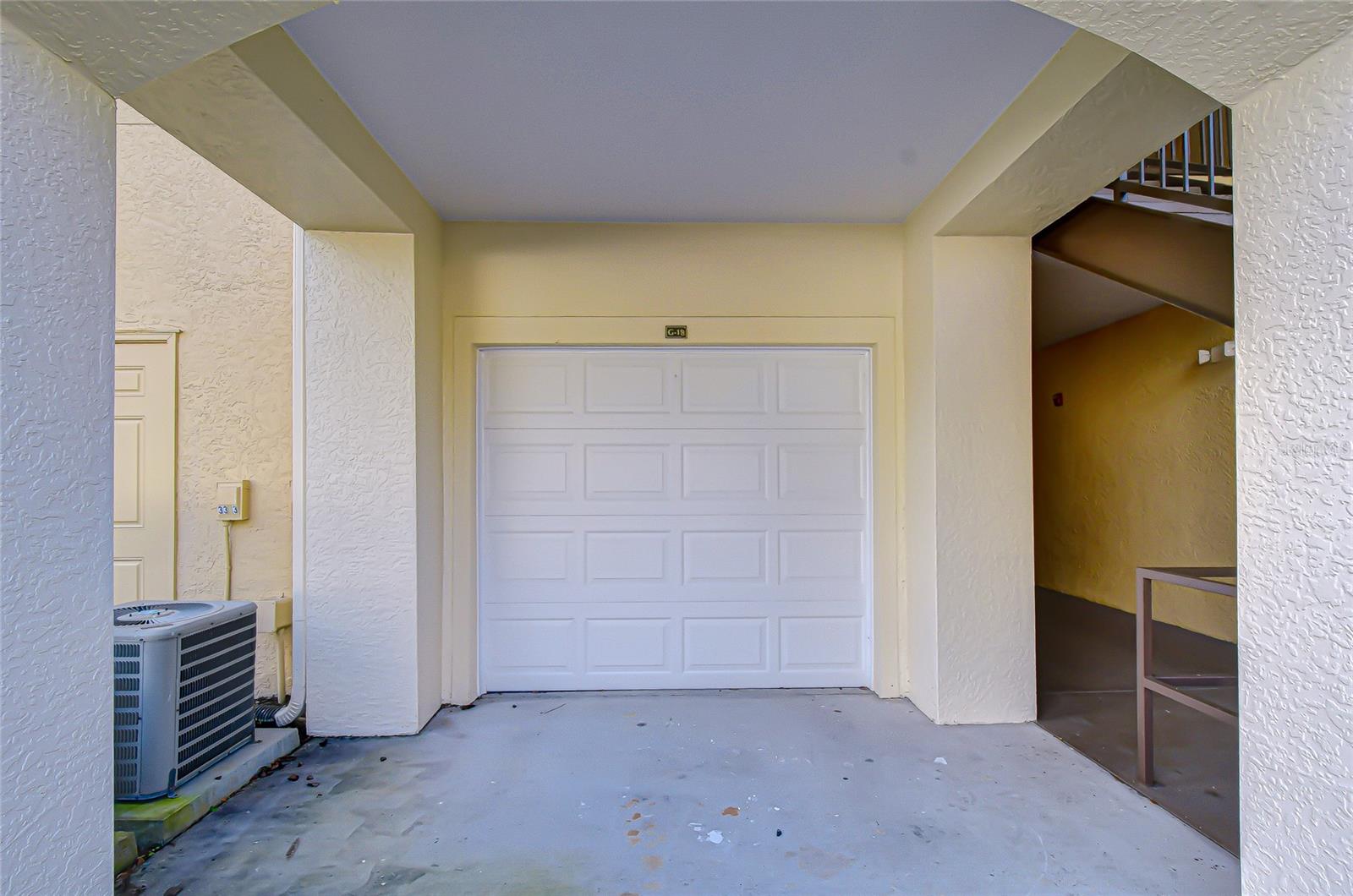 OXFORD PLACE AT TAMPA PALMS A - Residential