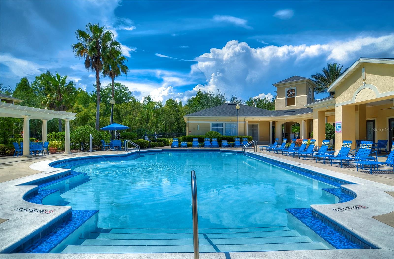 OXFORD PLACE AT TAMPA PALMS A - Residential