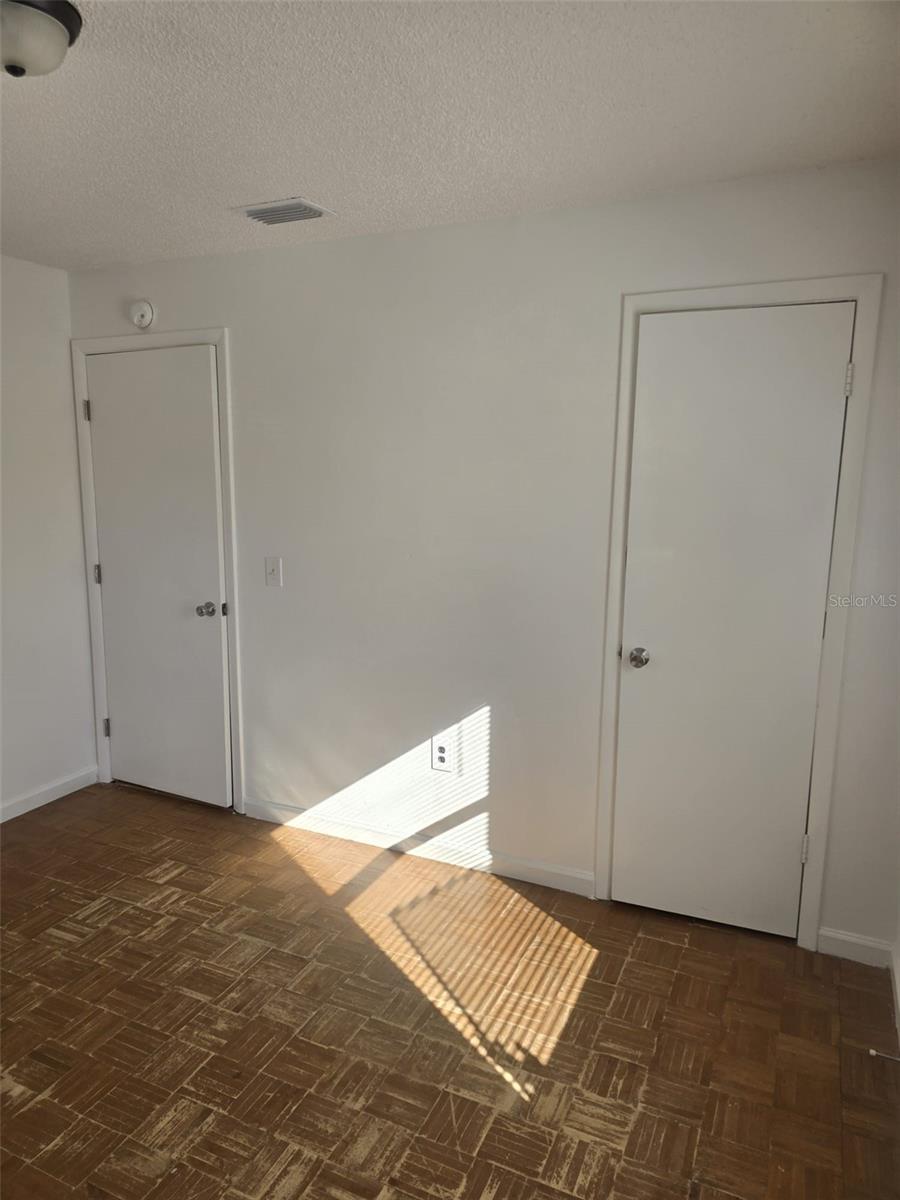 COLLIER PARK - Residential Lease