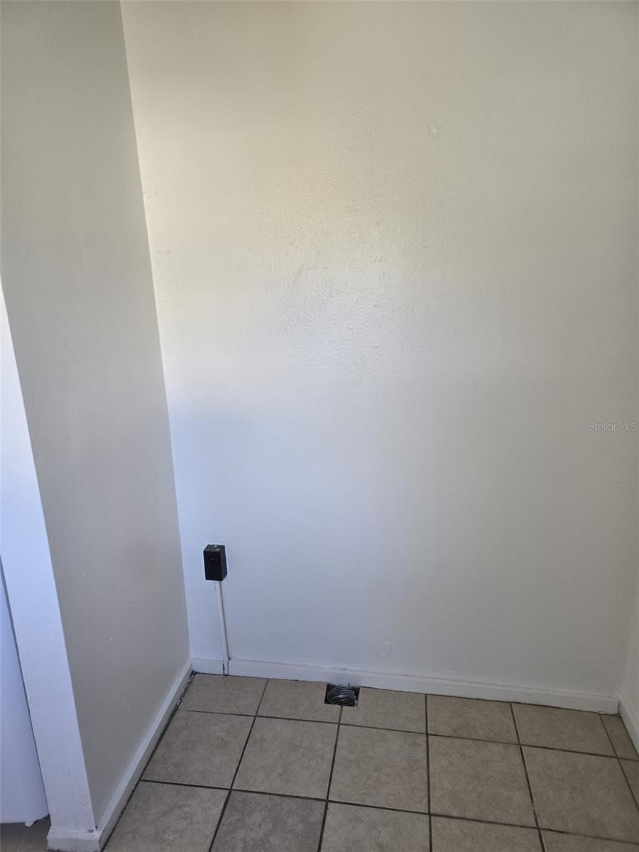 COLLIER PARK - Residential Lease