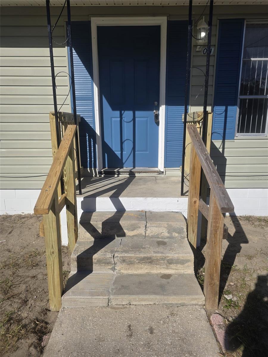 COLLIER PARK - Residential Lease