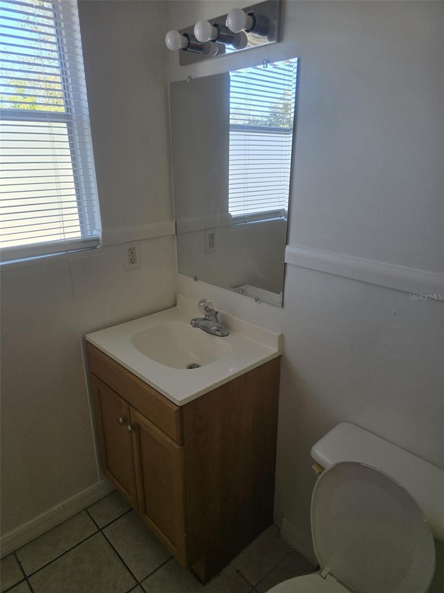 COLLIER PARK - Residential Lease