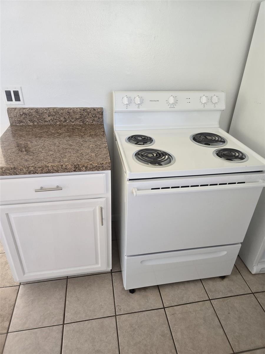 COLLIER PARK - Residential Lease