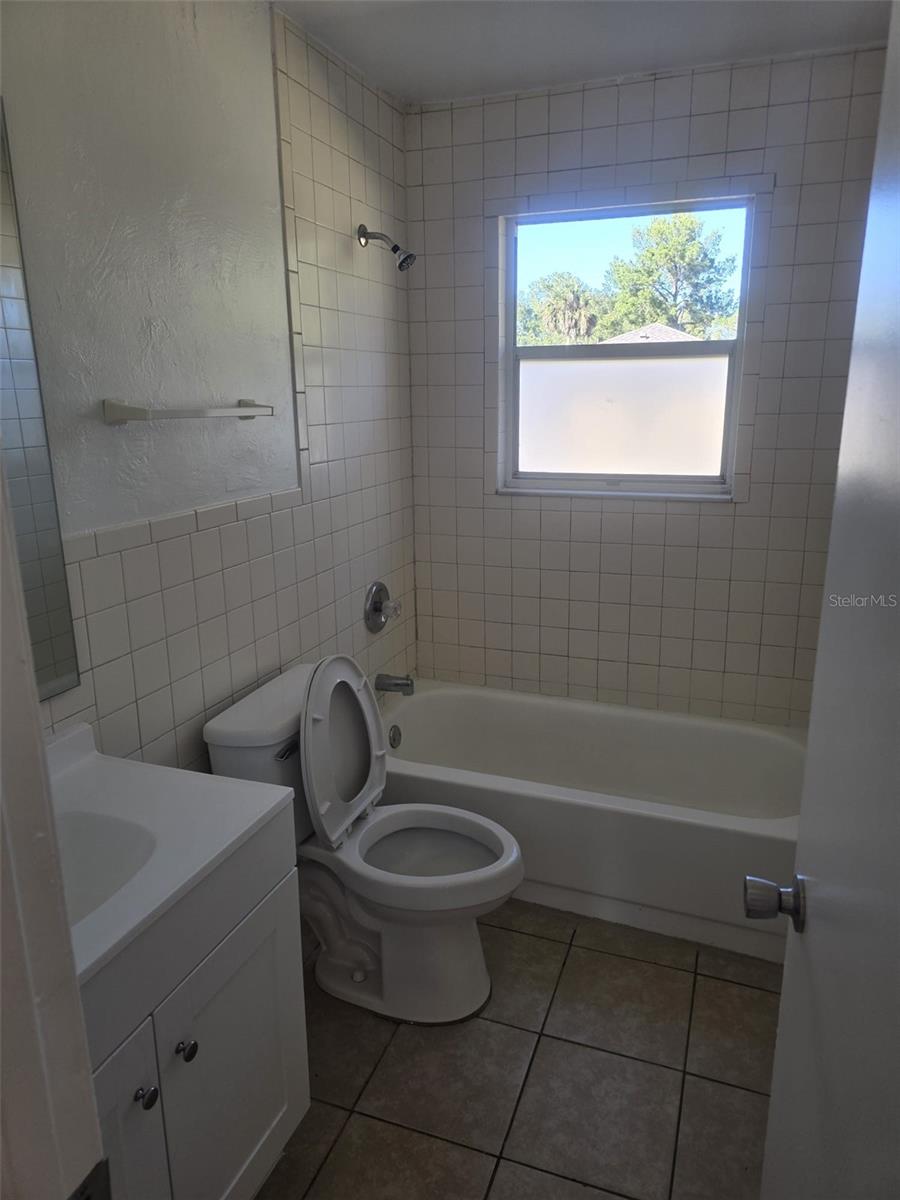 COLLIER PARK - Residential Lease