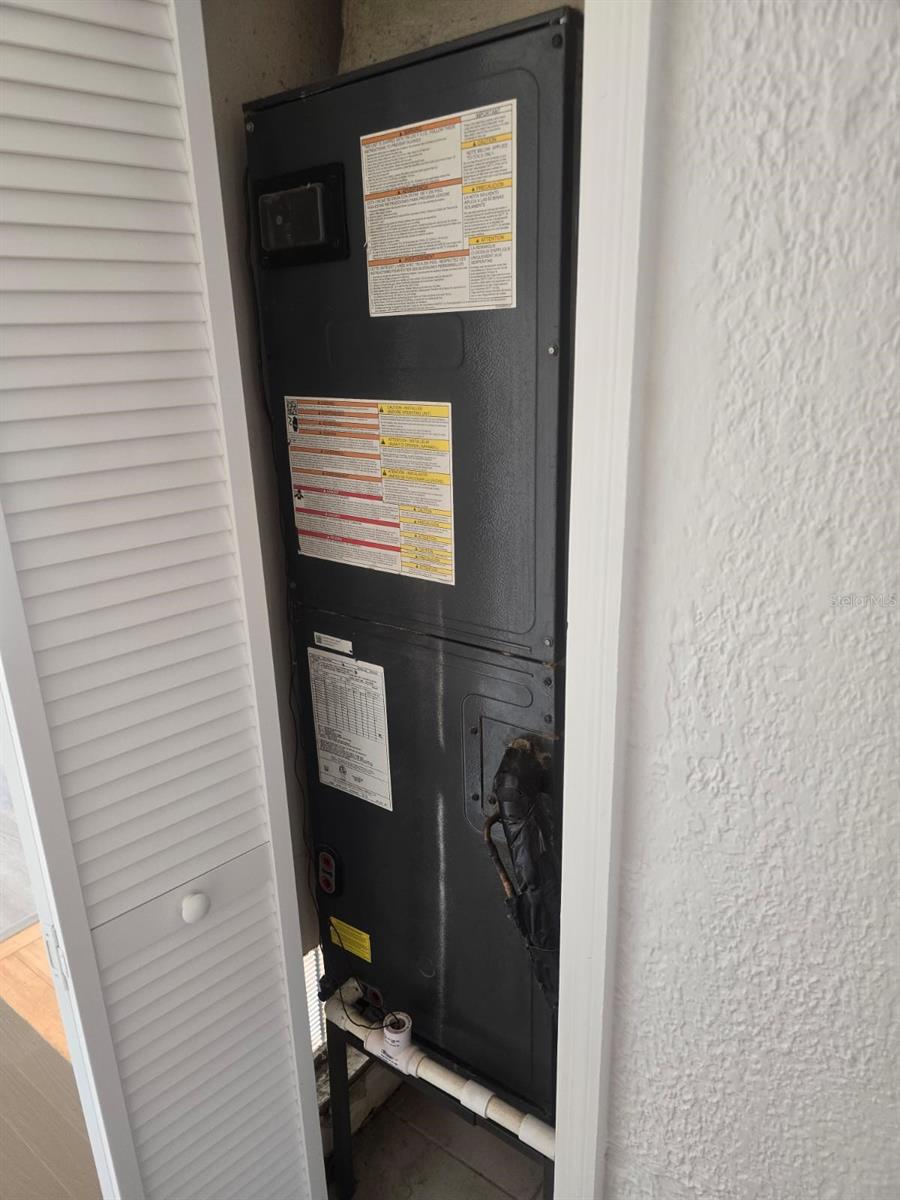 COLLIER PARK - Residential Lease