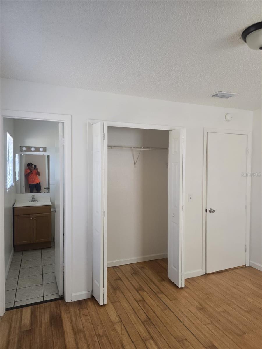 COLLIER PARK - Residential Lease