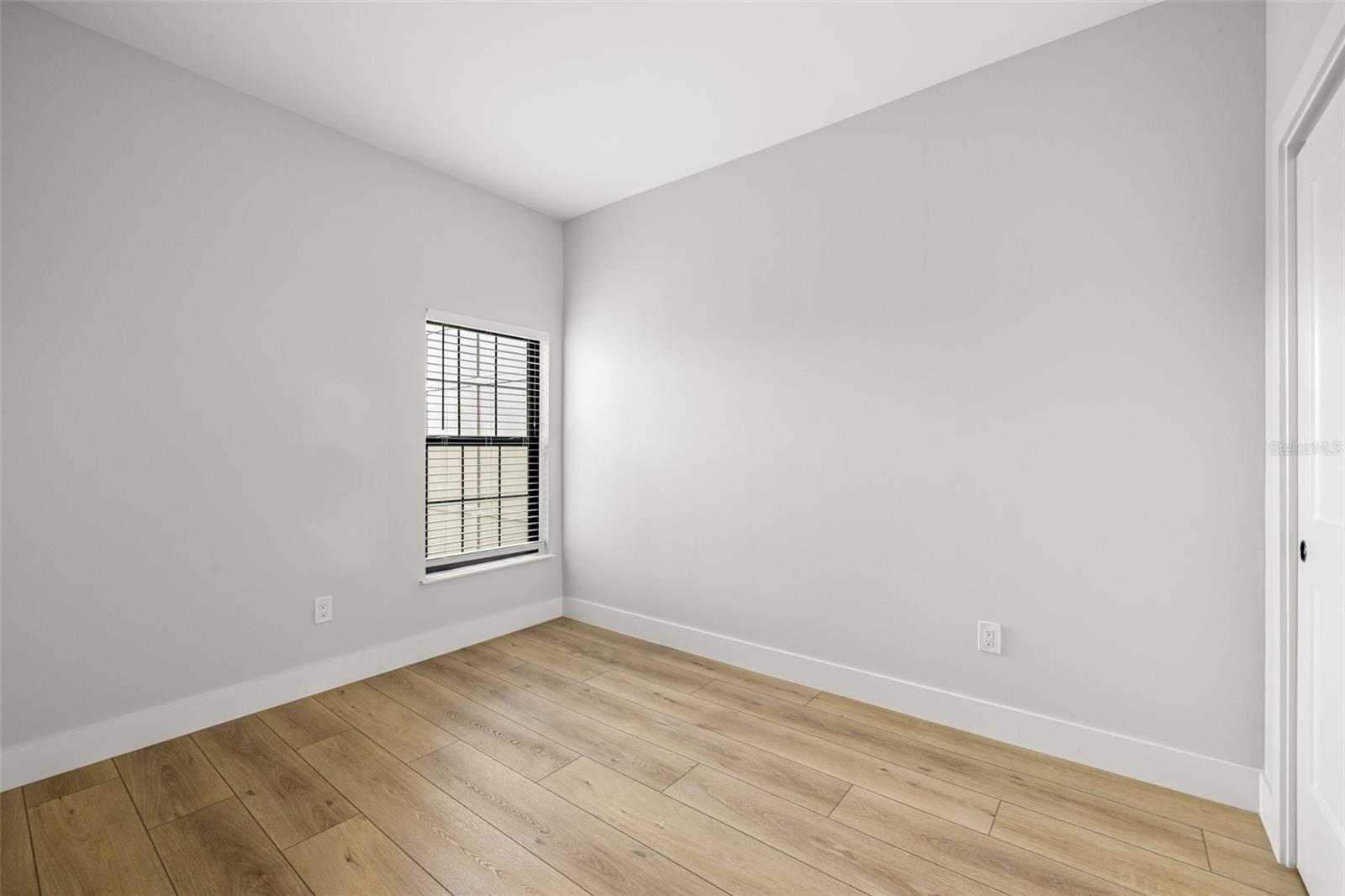 WESTSHORE PALMS - Residential Income