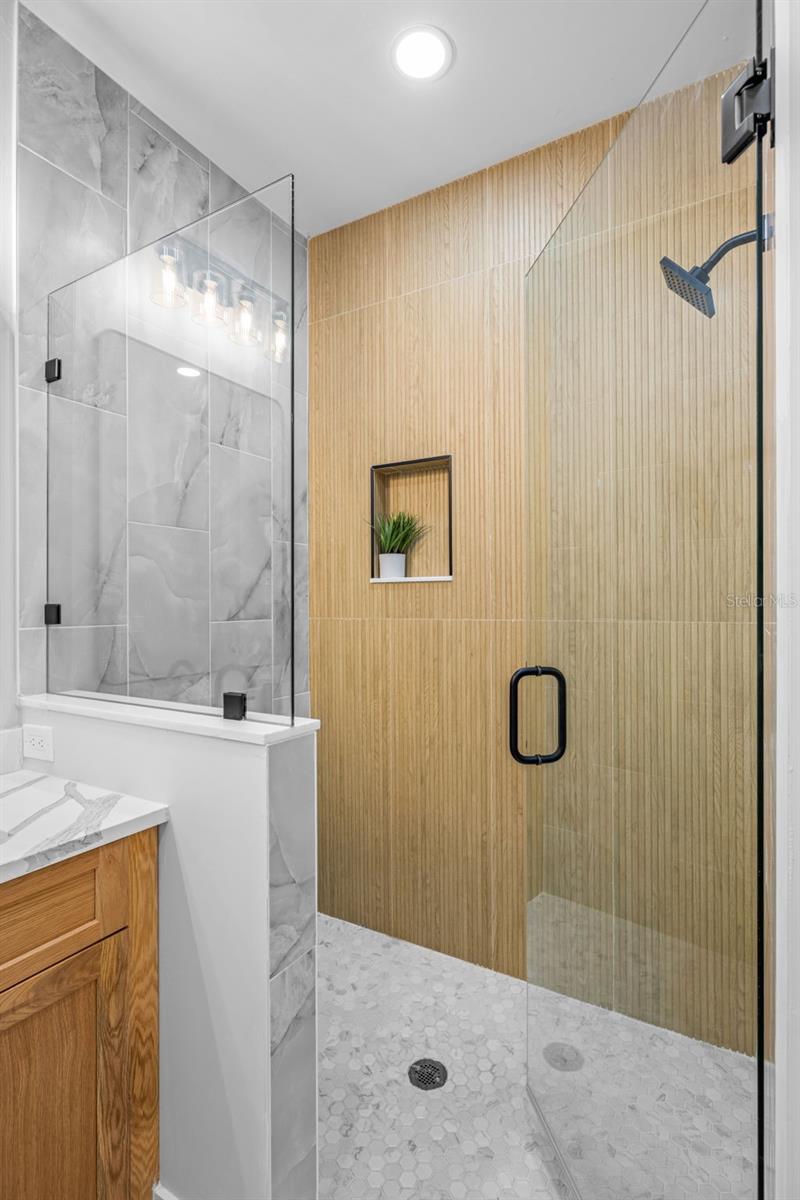 WESTSHORE PALMS - Residential Income