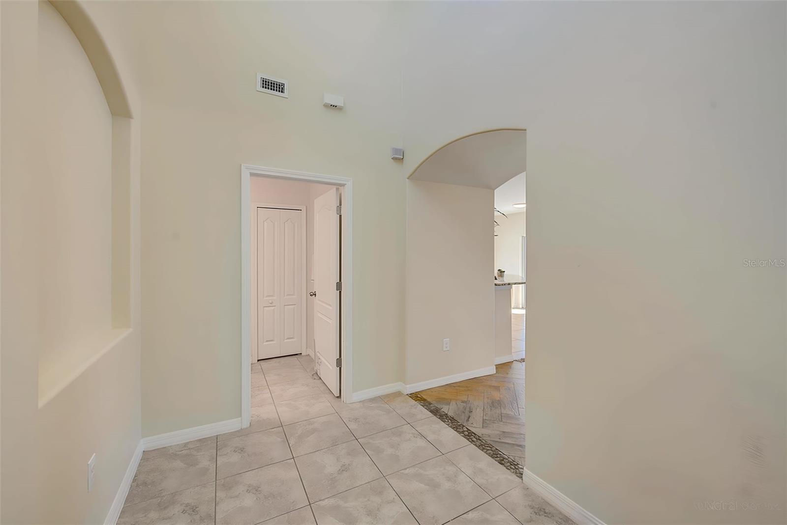 1902 HAWKS VIEW DRIVE