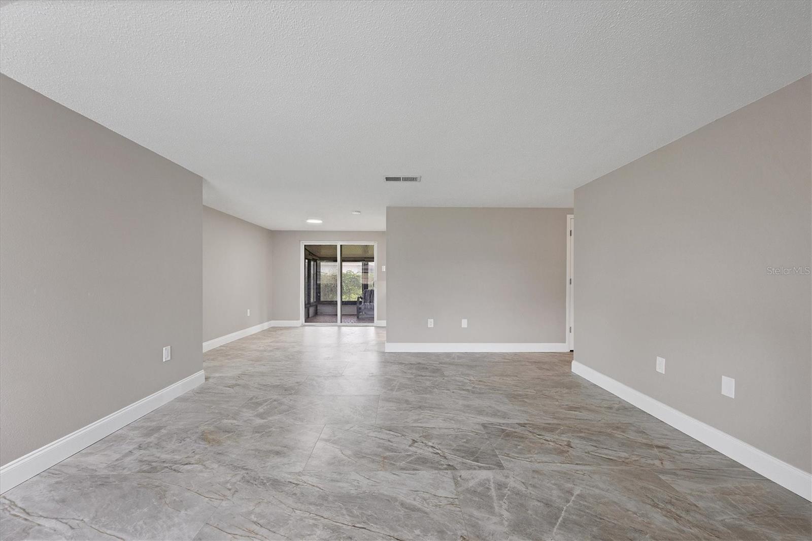 SOUTH VENICE - Residential Lease