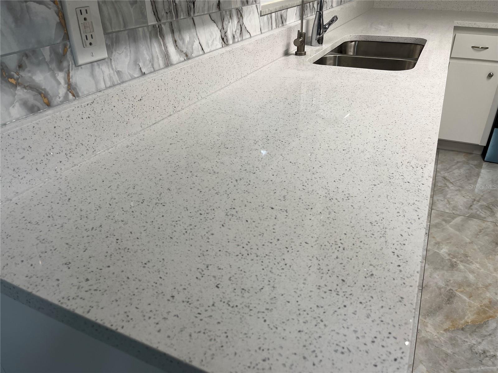 SOUTH VENICE - Residential Lease